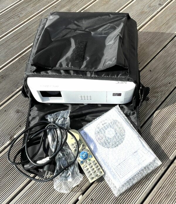NEC M402H FULL HD 3D Professional Desktop Projektor Heimkino Beamer 2297h DLP – Bild 3